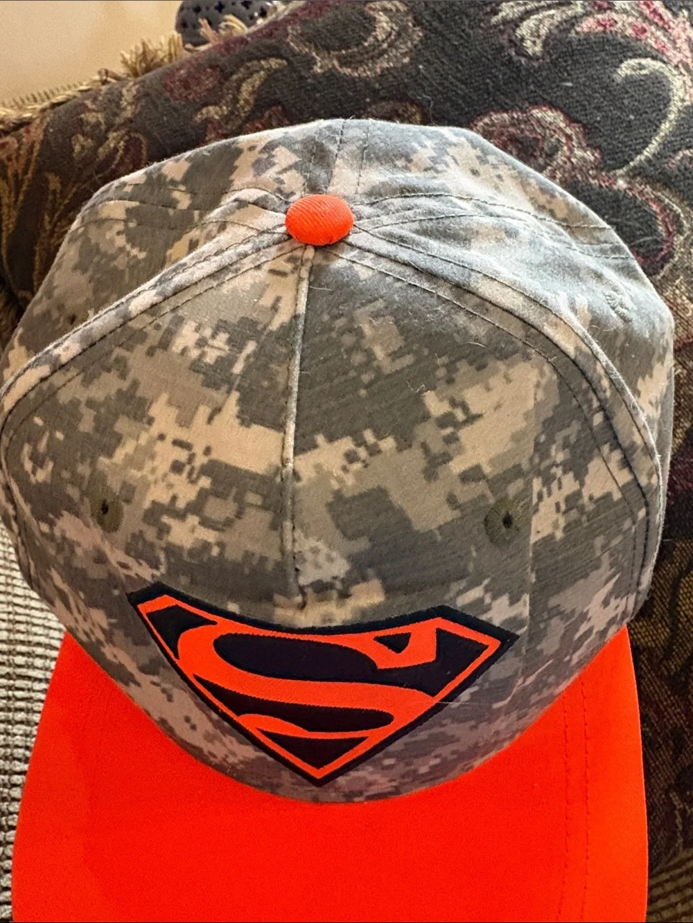 DC COMICS SUPERMAN Youth OSFM Camo Orange Superman Cap